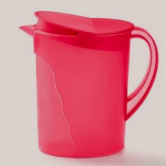 NEW in pkg Tupperware 1 gallon pitcher - Picture 1 of 1